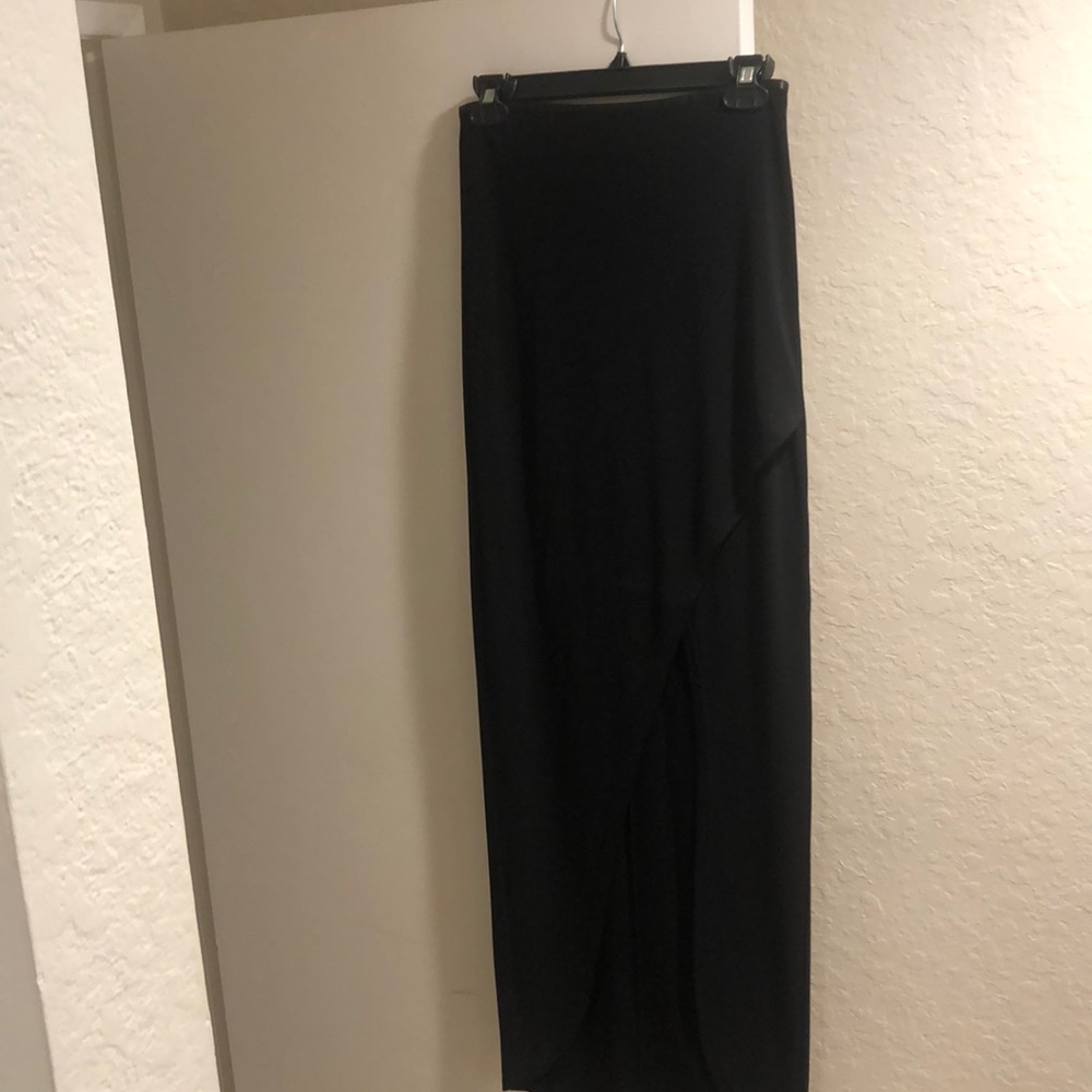 Alice and Olivia skirt